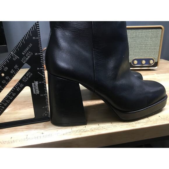 Women's Elie 9M Black Leather Side Zip High Heel Square Toe Platform Ankle Boots - Picture 8 of 9
